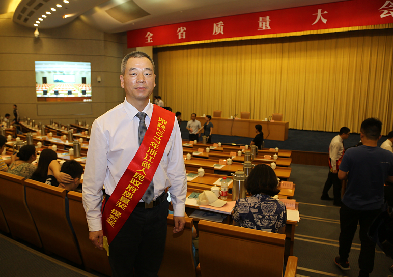 1533868875328984.png 1533866567(1).png